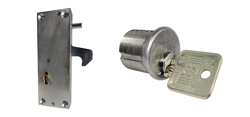 RR Fence Gates Brink Locks Repair in Santa Cruz, California